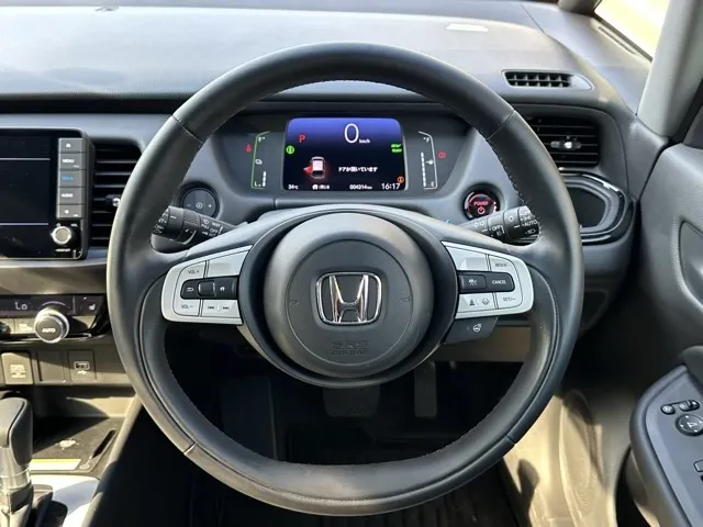 フィット(ホンダ)e：HEV リュクス中古車 6