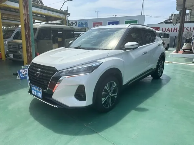 キックス(ニッサン)XツートーンインテリアEDディーラ-試乗車 1