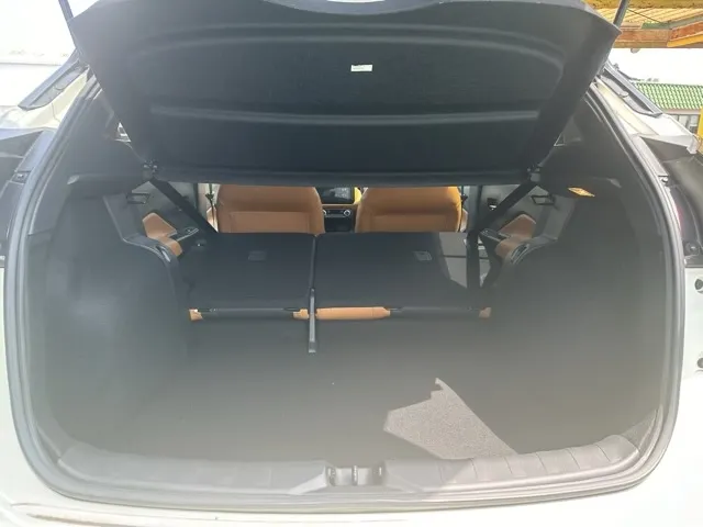 キックス(ニッサン)XツートーンインテリアEDディーラ-試乗車 8