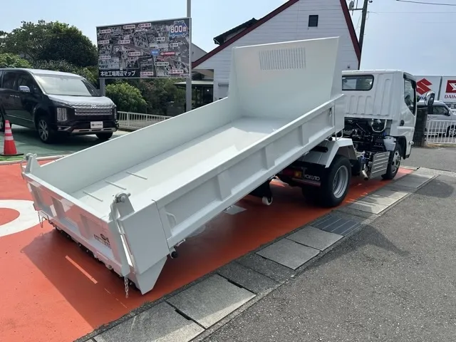 キャンター(三菱)３ｔ ローダースライドダンプレンタ登録済未使用車 12