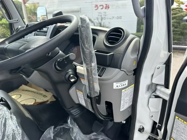キャンター(三菱)３ｔ ローダースライドダンプレンタ登録済未使用車 17
