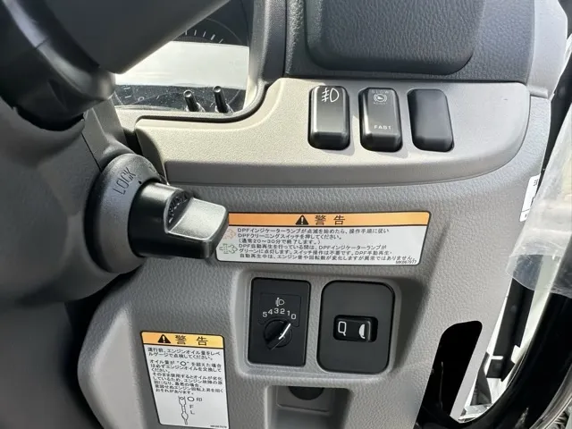 キャンター(三菱)３ｔ ローダースライドダンプレンタ登録済未使用車 18