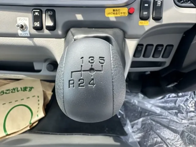 キャンター(三菱)３ｔ ローダースライドダンプレンタ登録済未使用車 25
