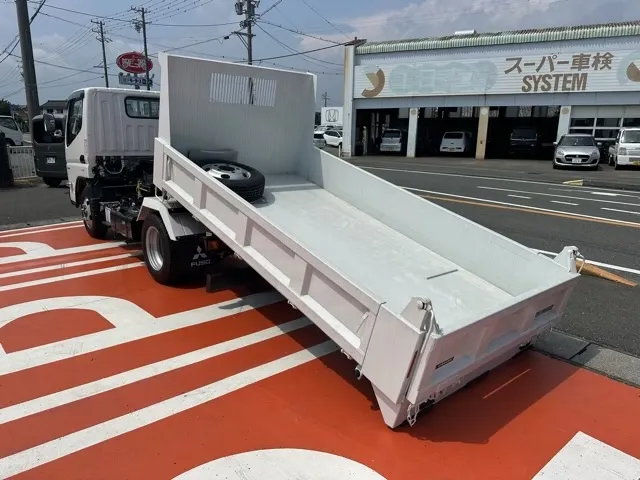 キャンター(三菱)３ｔ ローダースライドダンプレンタ登録済未使用車 2