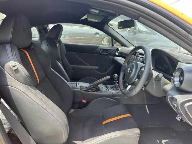 GR86(トヨタ)RZ 10thアニバーサリーLTD 6MT中古車 11