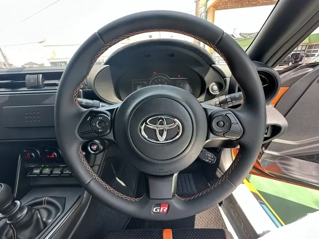 GR86(トヨタ)RZ 10thアニバーサリーLTD 6MT中古車 16