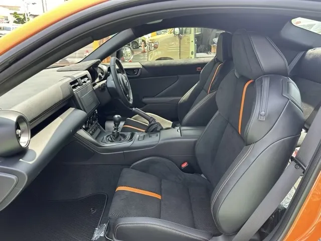 GR86(トヨタ)RZ 10thアニバーサリーLTD 6MT中古車 3