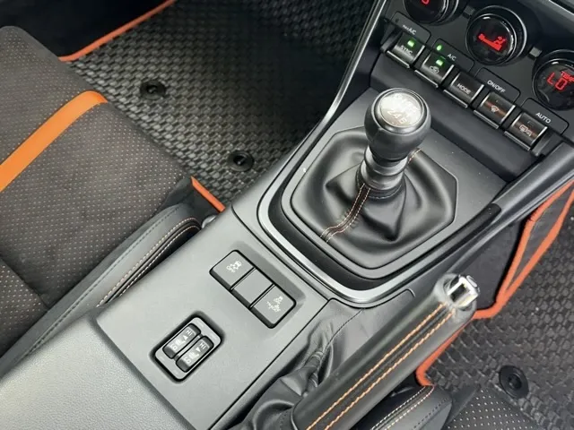 GR86(トヨタ)RZ 10thアニバーサリーLTD 6MT中古車 16
