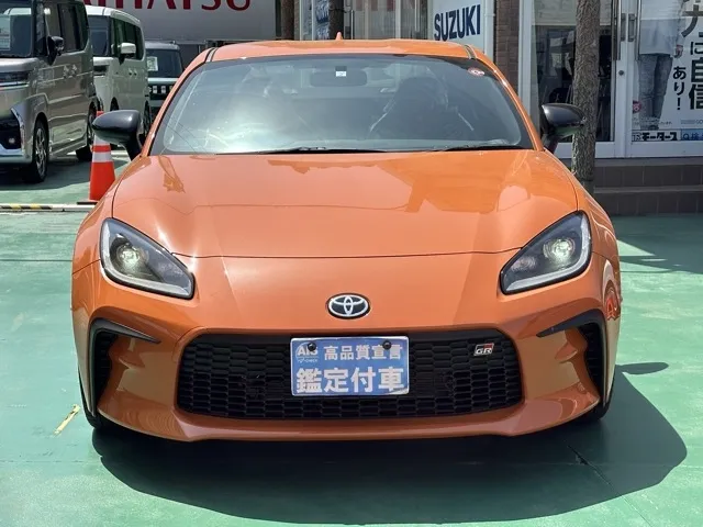 GR86(トヨタ)RZ 10thアニバーサリーLTD 6MT登録済未使用車 25