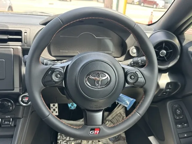 GR86(トヨタ)RZ 10thアニバーサリーLTD 6MT登録済未使用車 6