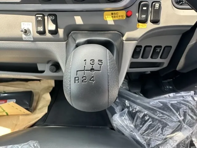 キャンター(三菱)３ｔ ローダースライドダンプレンタ登録済未使用車 23