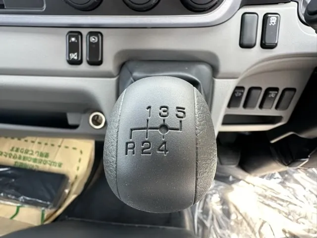 キャンター(三菱)全低床キョウカダンプ ３ｔ　コボレーンレンタ登録済未使用車 25