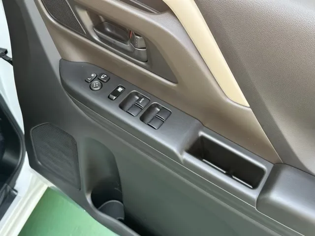 フレアワゴン(マツダ)XS届出済未使用車 13