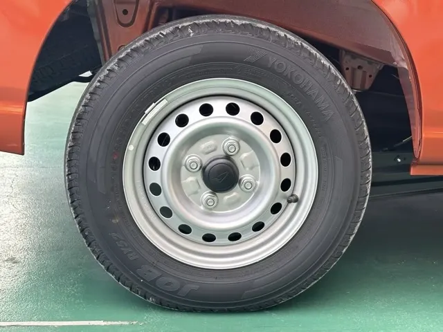 ハイゼット(ダイハツ)デラックス AT届出済未使用車 13