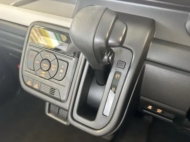 フレアワゴン(マツダ)XG届出済未使用車 13