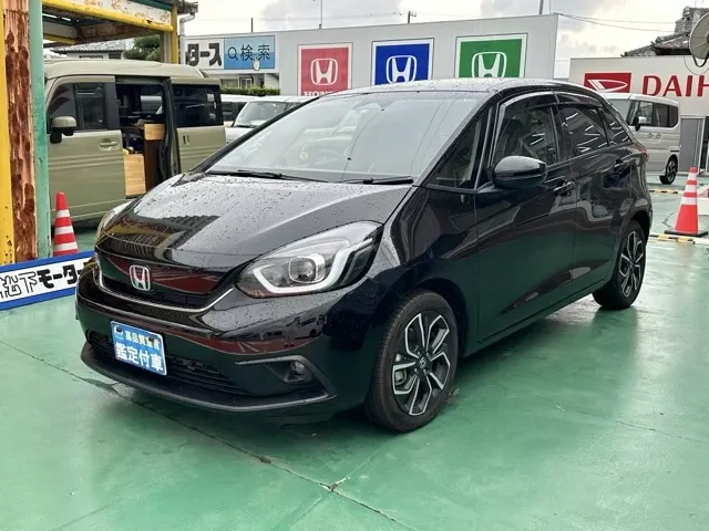 フィット(ホンダ)e：HEV ネスディーラ-試乗車 1