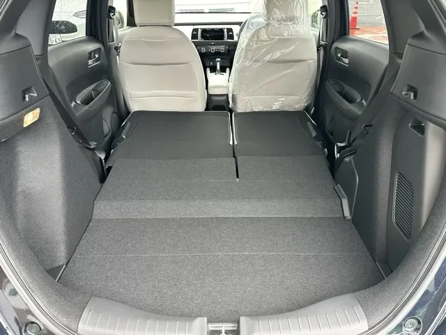 フィット(ホンダ)e：HEV ホーム登録済未使用車 9