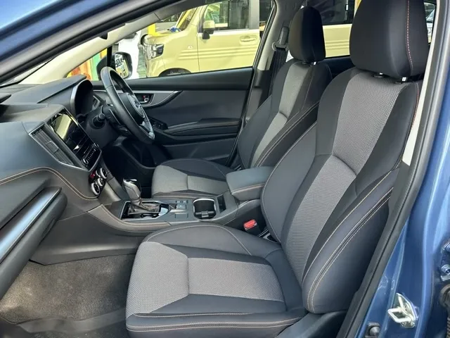 XV(スバル)2.0e-L アイサイト中古車 3