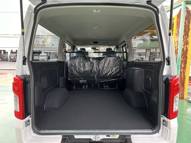 キャラバン(ニッサン)オーテック 左PSD登録済未使用車 12