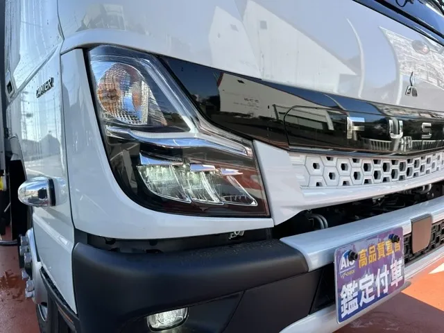 キャンター(三菱)3.5ｔアルミウィング 高床 1ナンバー車レンタ登録済未使用車 23