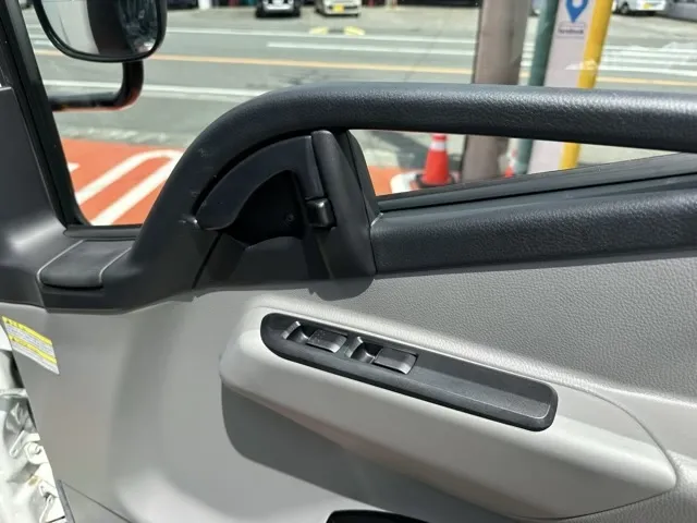 キャンター(三菱)平ボディ ３ｔワイドロング MT 1ナンバー車レンタ登録済未使用車 14