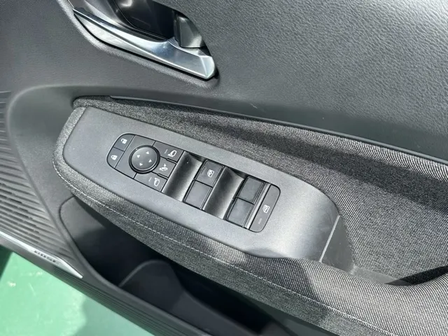 オーラ(ニッサン)G レザーエディション プロパイロット ナビ ワイヤレス充電中古車 13