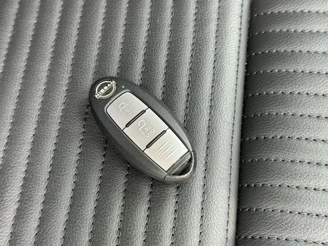オーラ(ニッサン)G レザーエディション プロパイロット ナビ ワイヤレス充電中古車 15