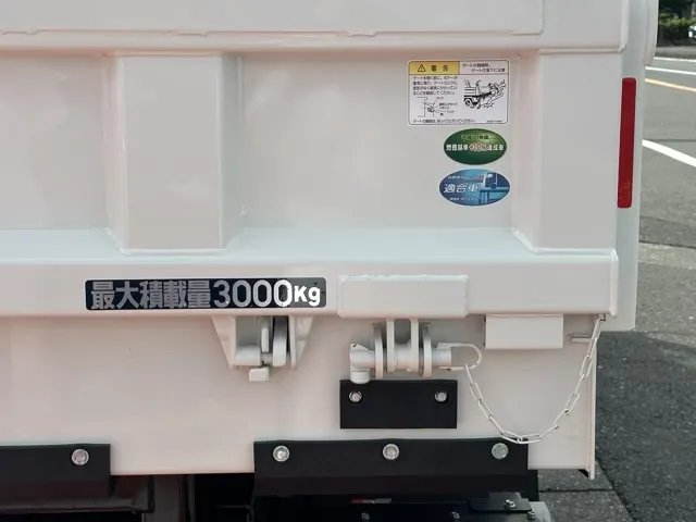 キャンター(三菱)３ｔ ローダースライドダンプレンタ登録済未使用車 24