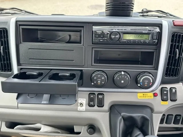 キャンター(三菱)３ｔ ローダースライドダンプレンタ登録済未使用車 18
