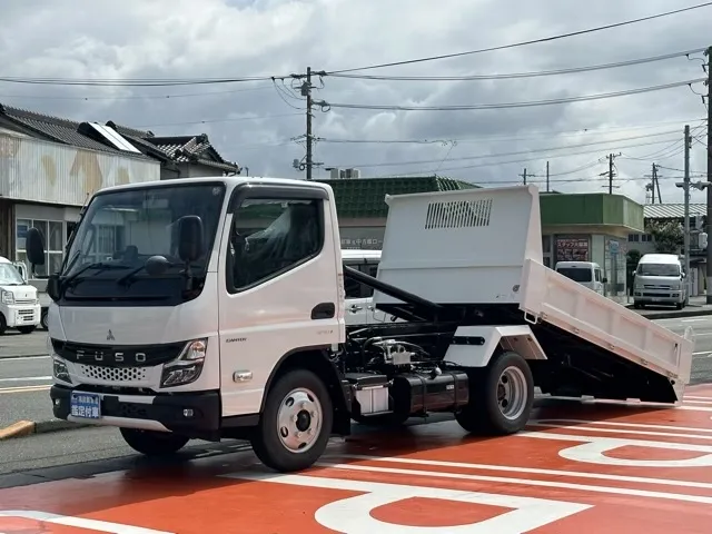 キャンター(三菱)３ｔ ローダースライドダンプレンタ登録済未使用車 1