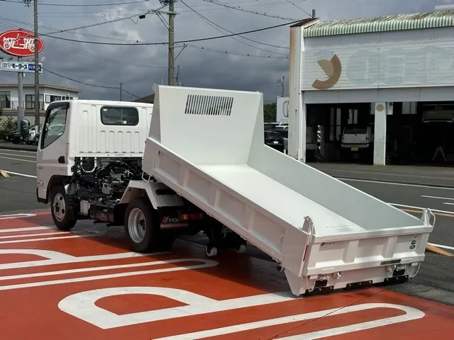 キャンター(三菱)３ｔ ローダースライドダンプレンタ登録済未使用車 2