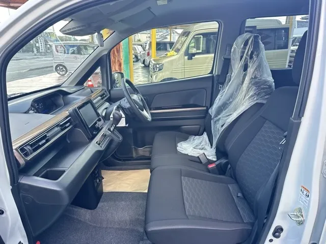 ワゴンR(スズキ)ハイブリッド ZTディーラ-試乗車 3