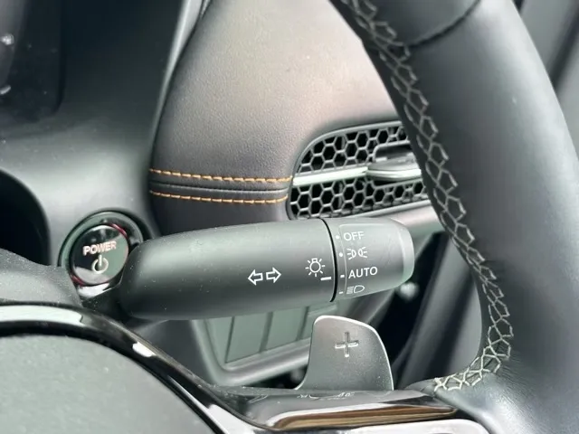 ZR-V(ホンダ)e：HEV Z BSI 後退出庫サポートレスディーラ-試乗車 15