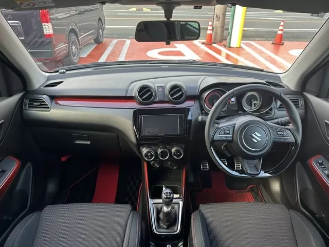 スイフト(スズキ)ベースグレード　セーフティサポート非装着車 MTディーラｰ試乗車 5