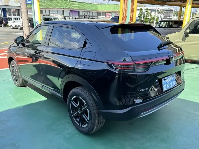 ヴェゼル(ホンダ)e：HEV　X新車見本展示有 3