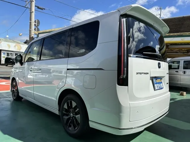ステップワゴン(ホンダ)e・HEVスパーダ 7人新車見本展示無 2
