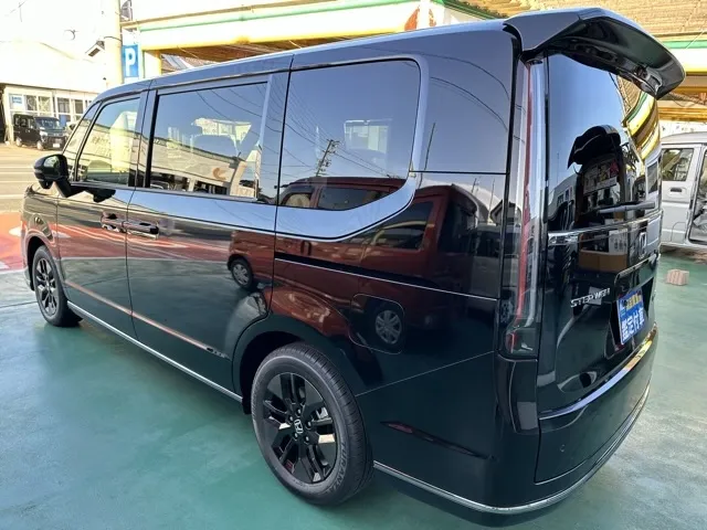ステップワゴン(ホンダ)e・HEVスパーダ 7人新車見本展示無 2