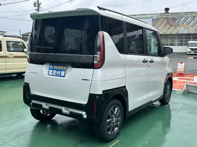 デリカミニ(三菱)Gプレミアム ４WD新車見本展示有 3