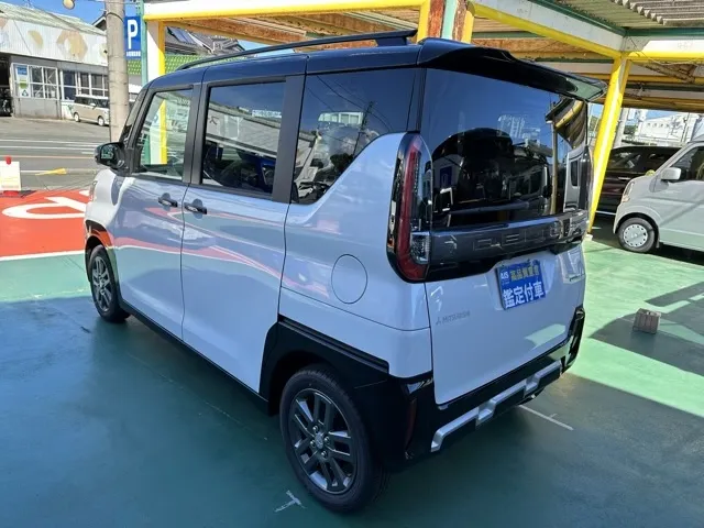 デリカミニ(三菱)Tプレミアム ４WD新車見本展示有 3