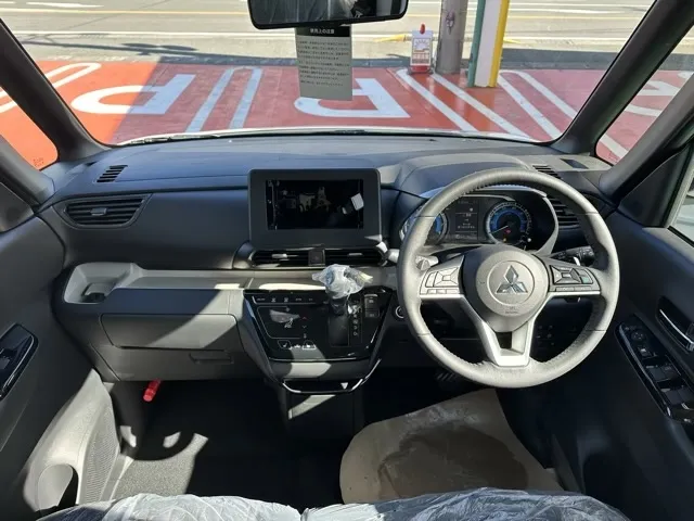 デリカミニ(三菱)Tプレミアム ４WD新車見本展示無 6