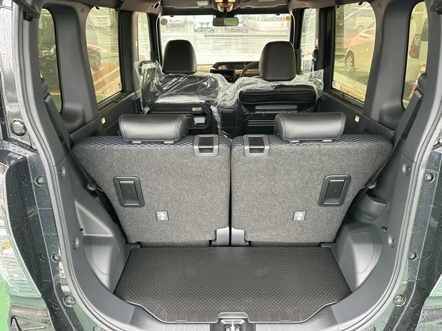 タント(ダイハツ)RS届出済未使用車 11