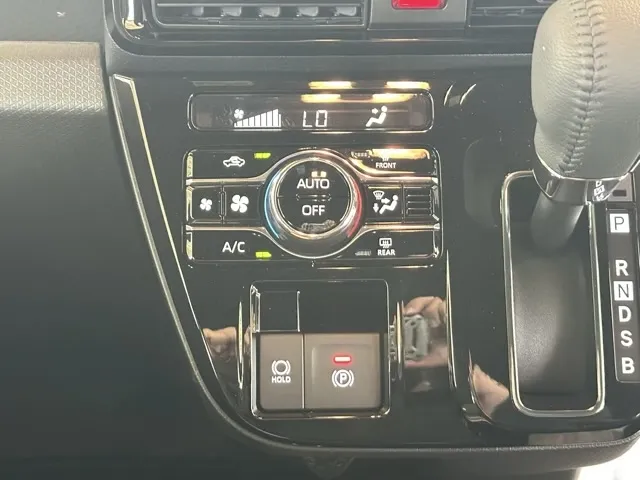 タント(ダイハツ)RS届出済未使用車 18