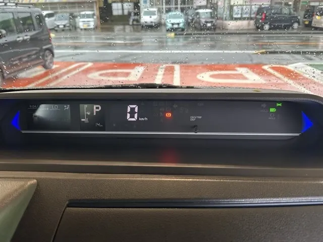 タント(ダイハツ)RS届出済未使用車 23