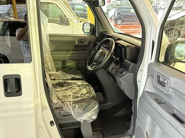 N-VAN(ホンダ)Gタイプ AT届出済未使用車 11