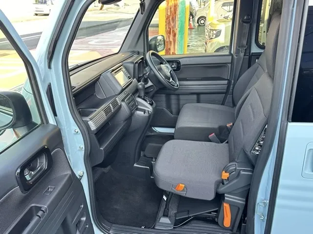 N-VAN(ホンダ)プラススタイルFUN AT中古車 3