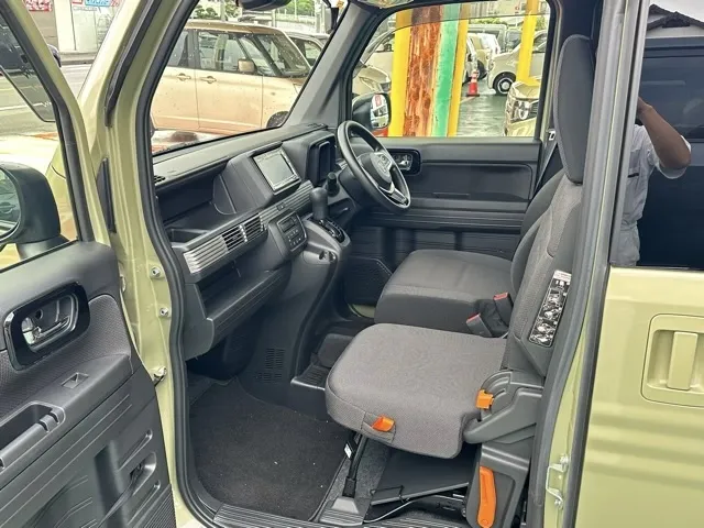 N-VAN(ホンダ)プラススタイルFUN ATディーラ-試乗車 3