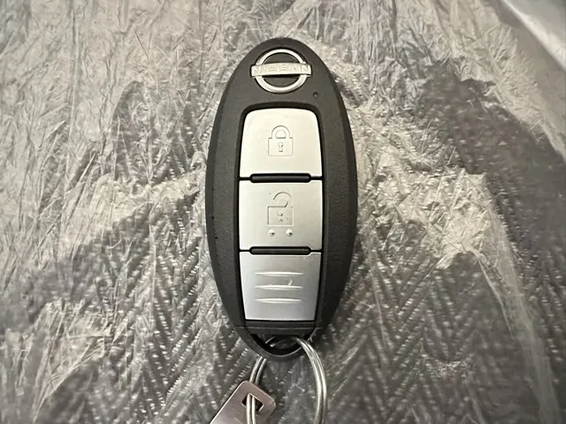 オーラ(ニッサン)G プロパイロット ナビ ワイヤレス充電登録済未使用車 26