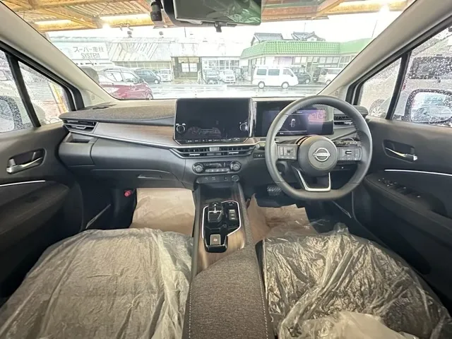 オーラ(ニッサン)G プロパイロット ナビ ワイヤレス充電登録済未使用車 5