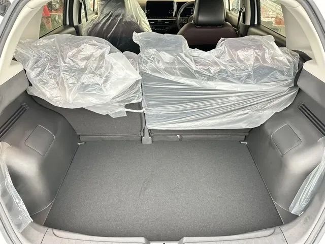 オーラ(ニッサン)G プロパイロット ナビ ワイヤレス充電登録済未使用車 8