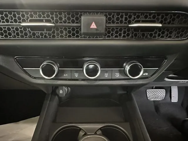 ZR-V(ホンダ)Xディーラ-試乗車 19